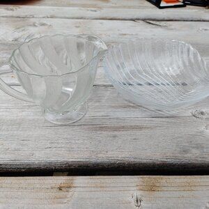 Two piece Creamer Cup set and shell bowl Glass Shell Bowl Glass Swirl Creamer